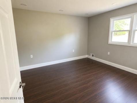 104 Sunset Court Middletown NJ 07748