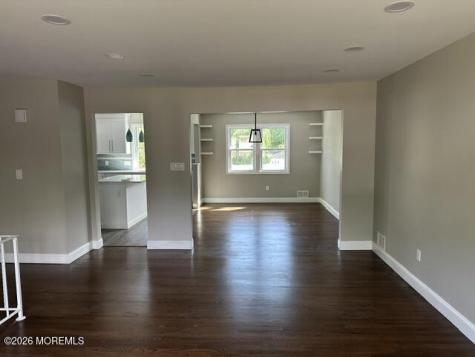 104 Sunset Court Middletown NJ 07748