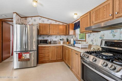 9 Kay Lane Howell NJ 07731