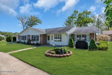 601B Lake Point Drive Lakewood NJ 08701