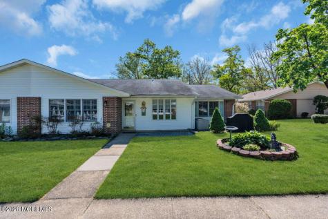 601B Lake Point Drive Lakewood NJ 08701