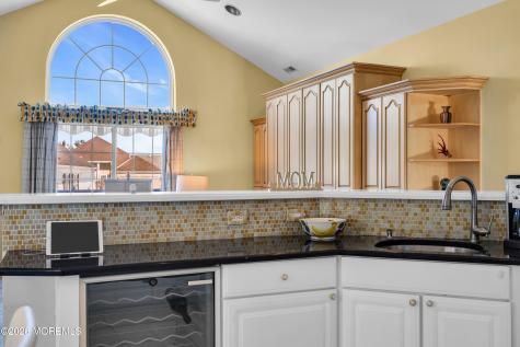 42 Milton Drive Manchester NJ 08759