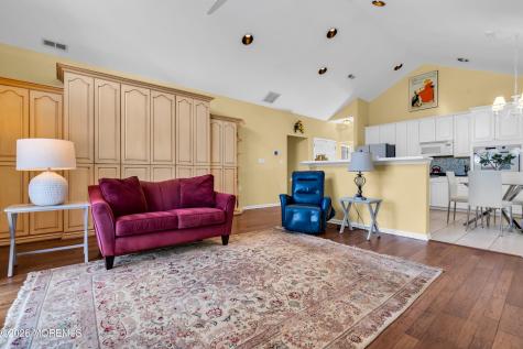 42 Milton Drive Manchester NJ 08759