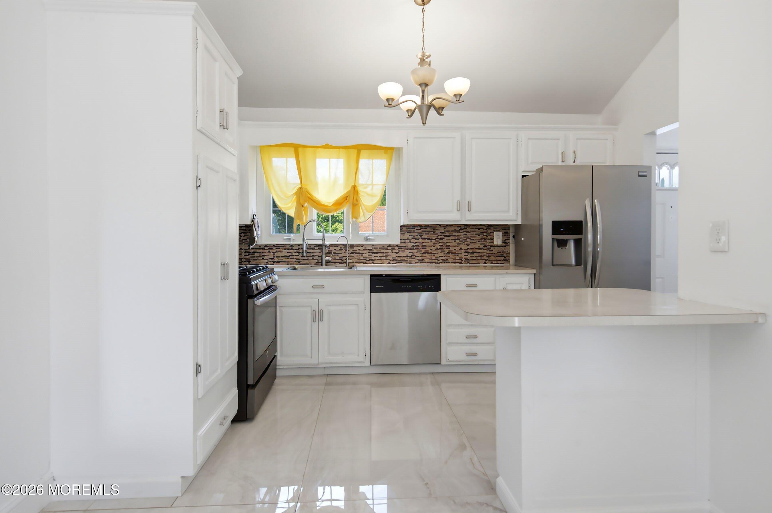 17 Knoll Terrace Hazlet NJ 07730