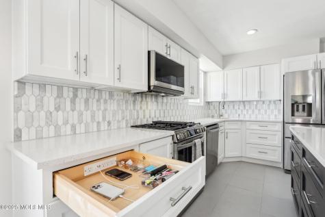 572 Line Road Hazlet NJ 07730