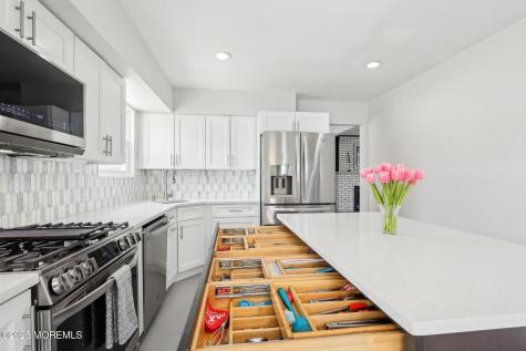 572 Line Road Hazlet NJ 07730