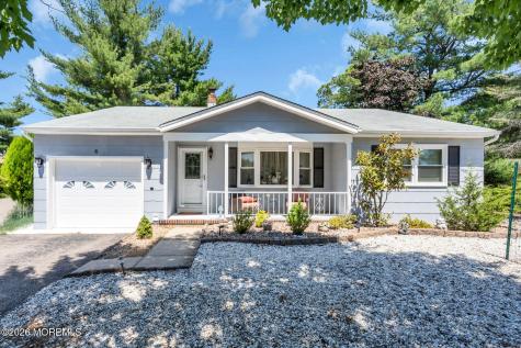 6 Dupont Court Toms River NJ 08757