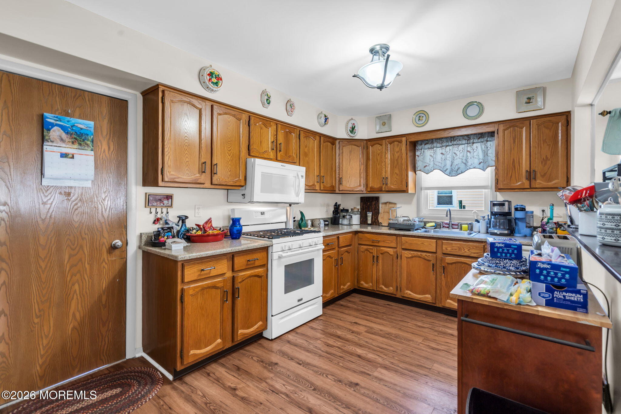 6 Dupont Court Toms River NJ 08757
