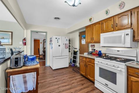 6 Dupont Court Toms River NJ 08757