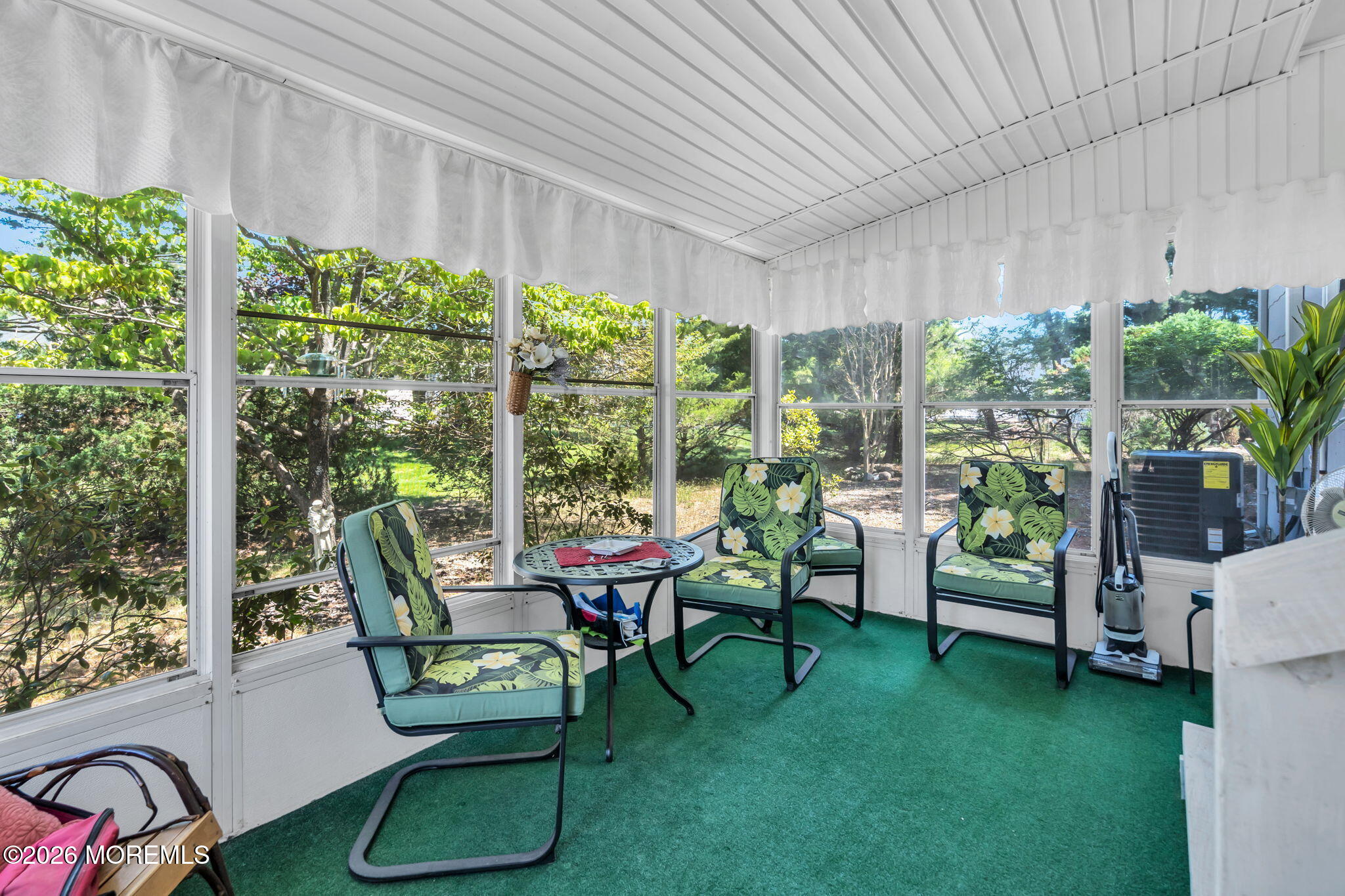 6 Dupont Court Toms River NJ 08757