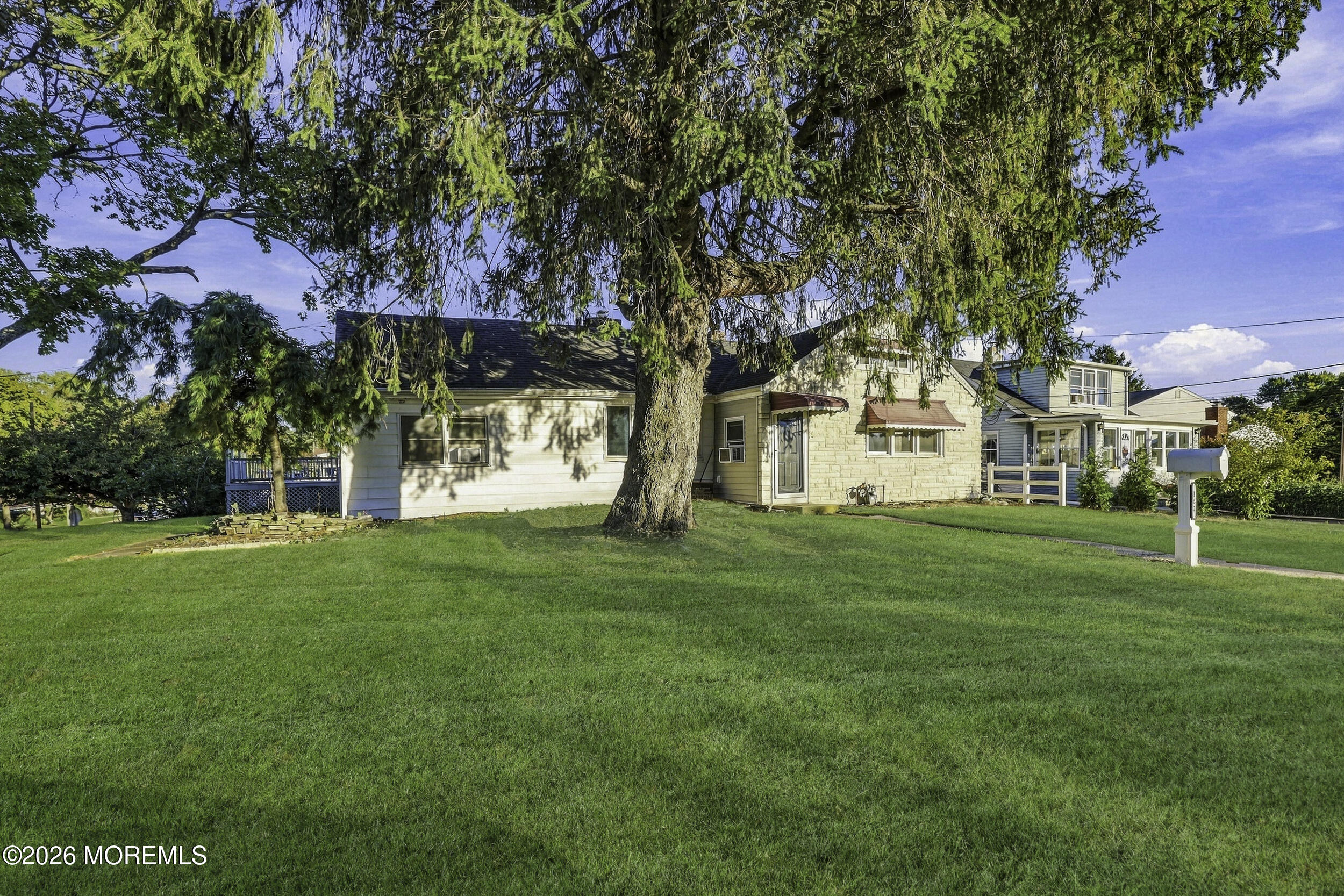 162 Concord Avenue Leonardo NJ 07737