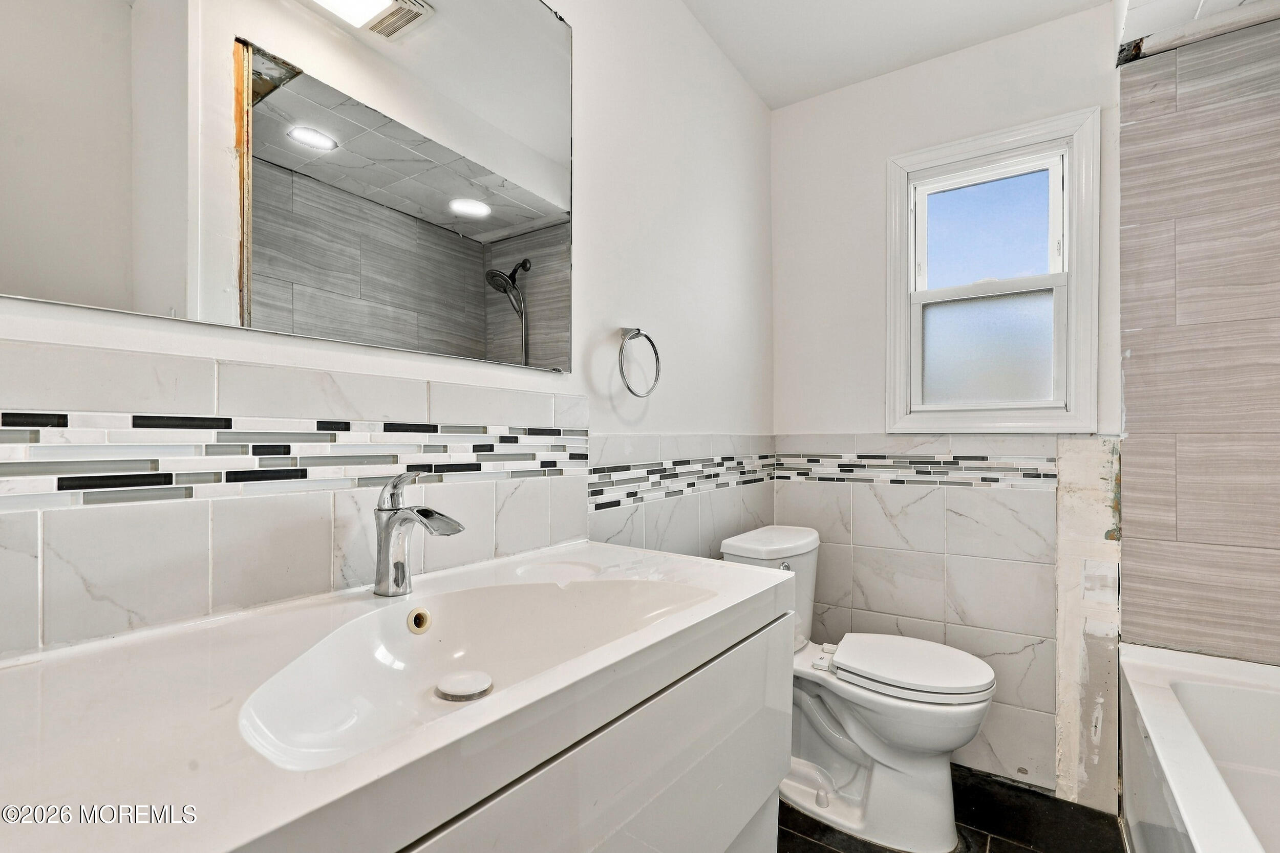162 Concord Avenue Leonardo NJ 07737