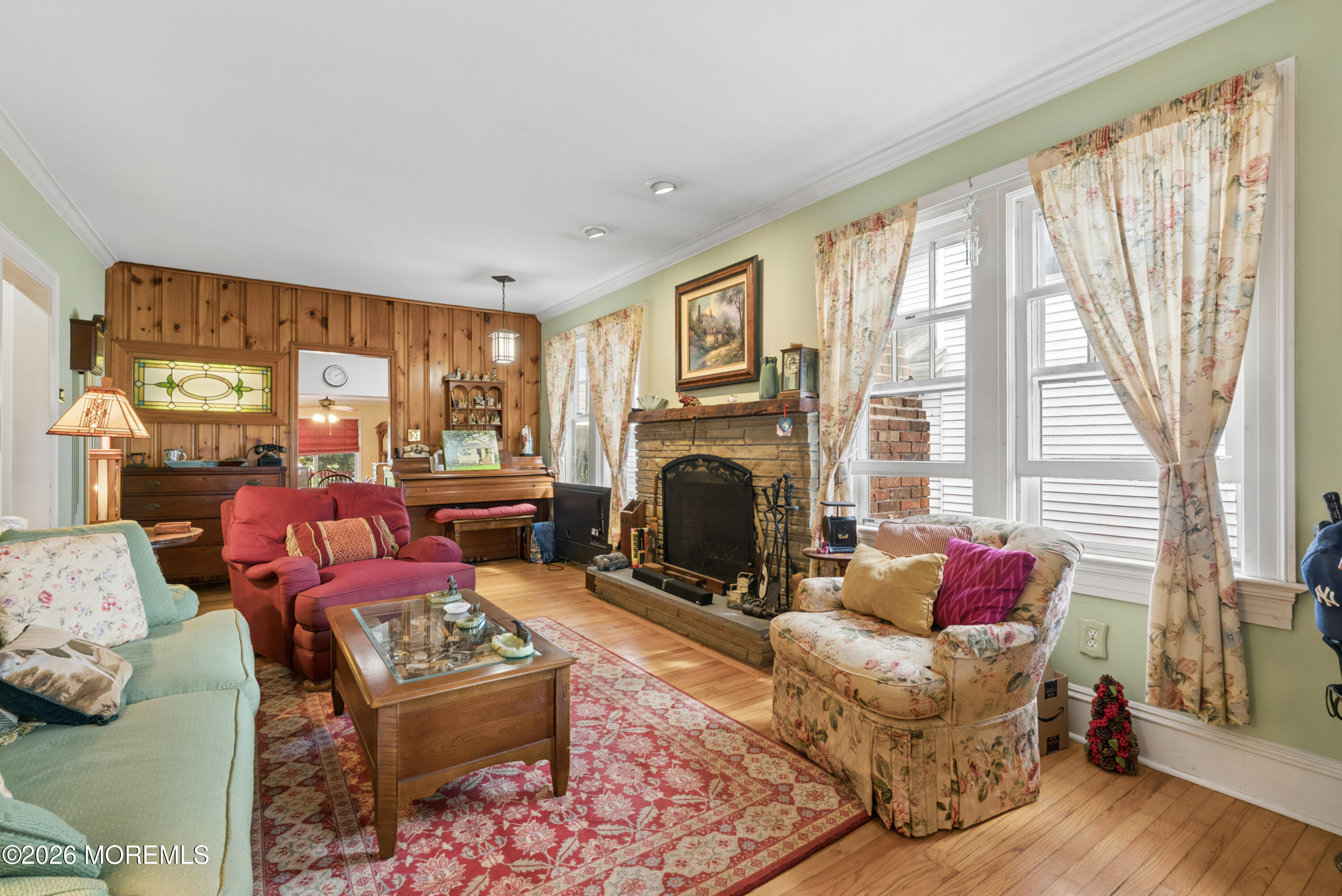 49 Laurel Avenue Kingston NJ 08528