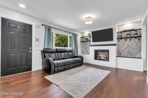 28 Dawn Cypress Lane Jackson NJ 08527