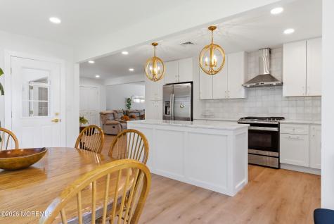 16 Crescent Drive Toms River NJ 08757