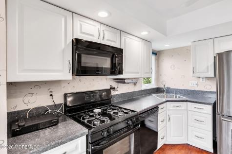 34 Peasley Drive Marlboro NJ 07746