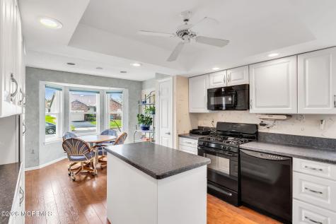 34 Peasley Drive Marlboro NJ 07746