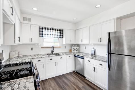 19 Peachstone Road Howell NJ 07731