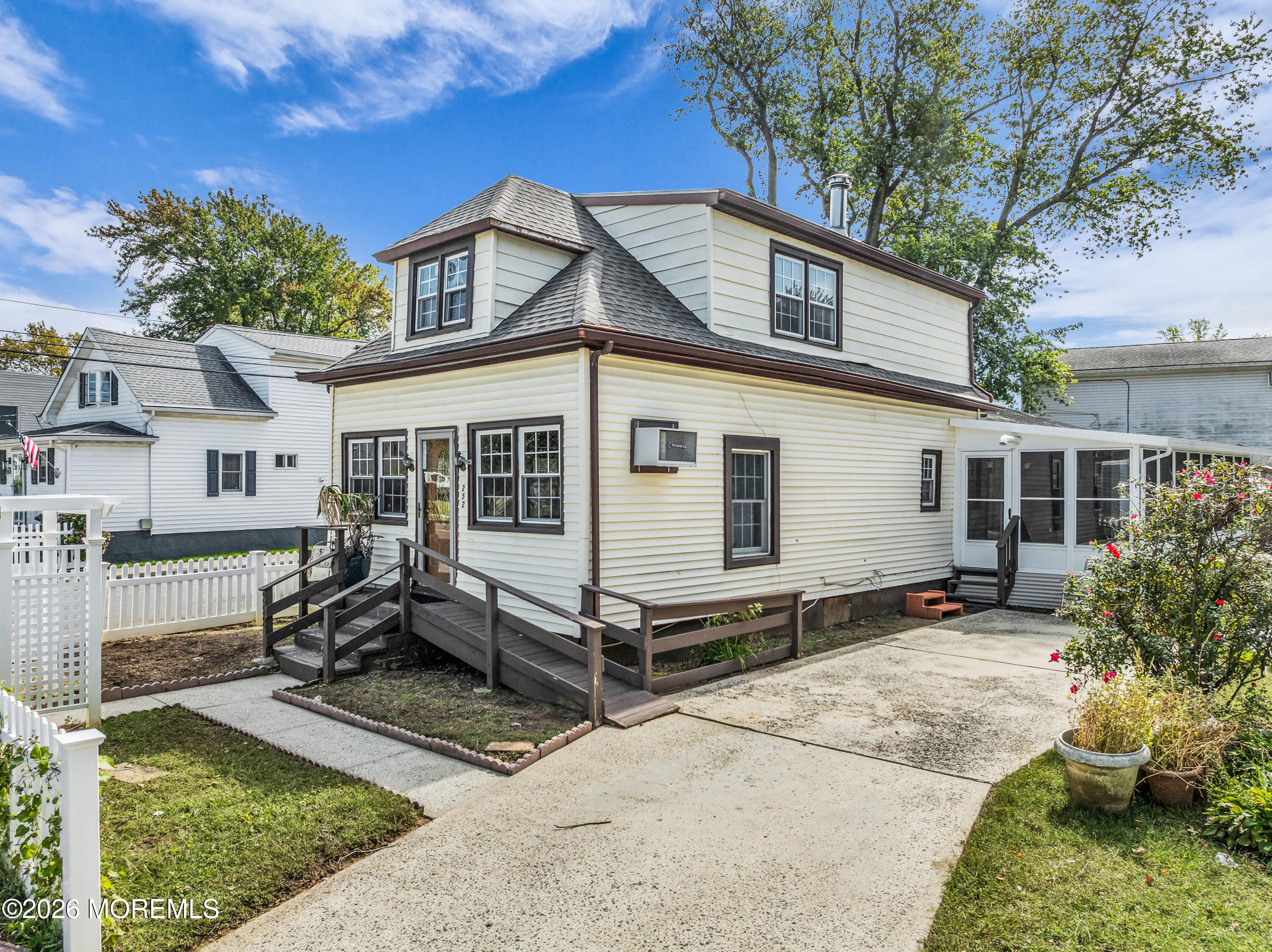 252 Port Monmouth Road Middletown NJ 07748