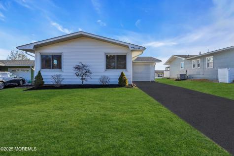 37 Central Boulevard Brick NJ 08724