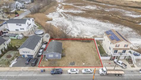 303 Union Avenue Union Beach NJ 07735