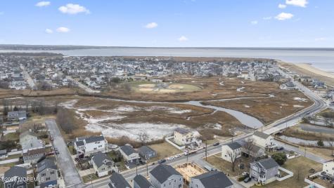 303 Union Avenue Union Beach NJ 07735