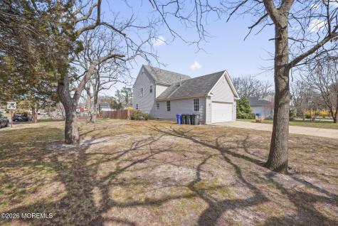 360 River Terrace Toms River NJ 08755