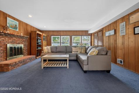 22 River Drive Marlboro NJ 07746