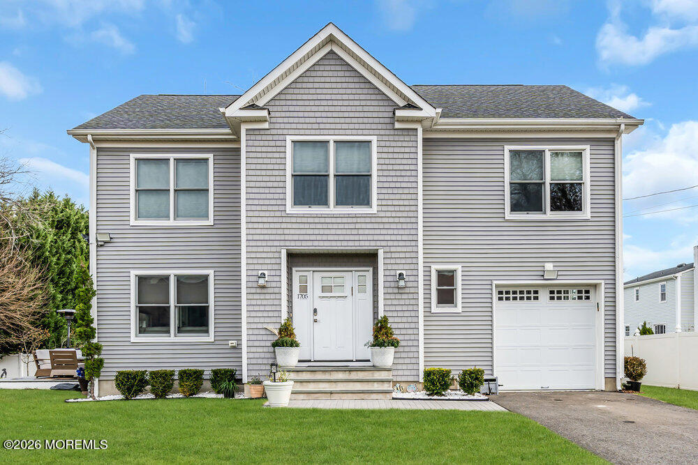 1705 Bellmore Street Oakhurst NJ 07755