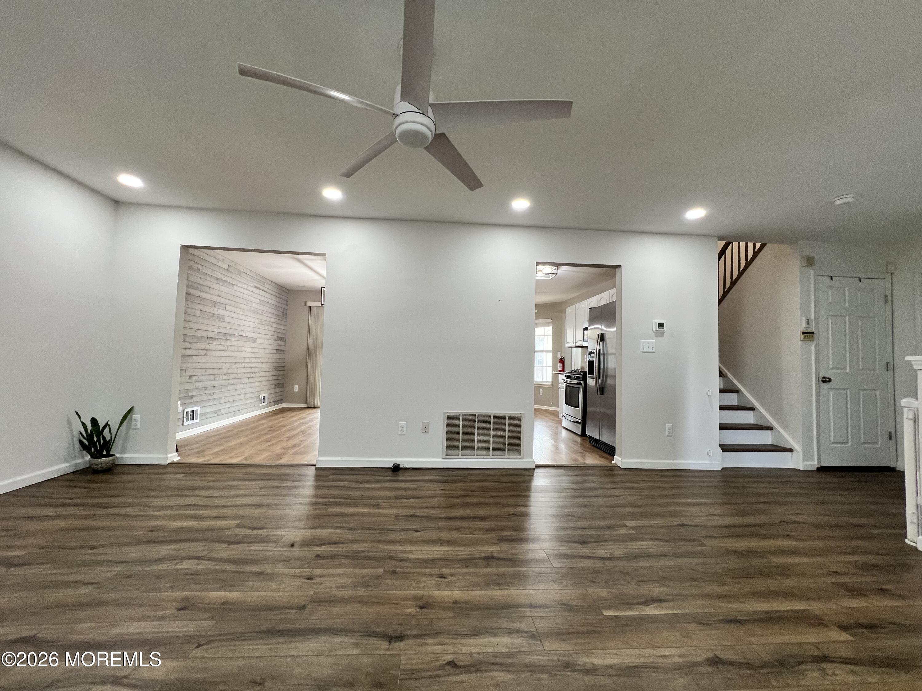 1217 Spray Avenue Beachwood NJ 08722