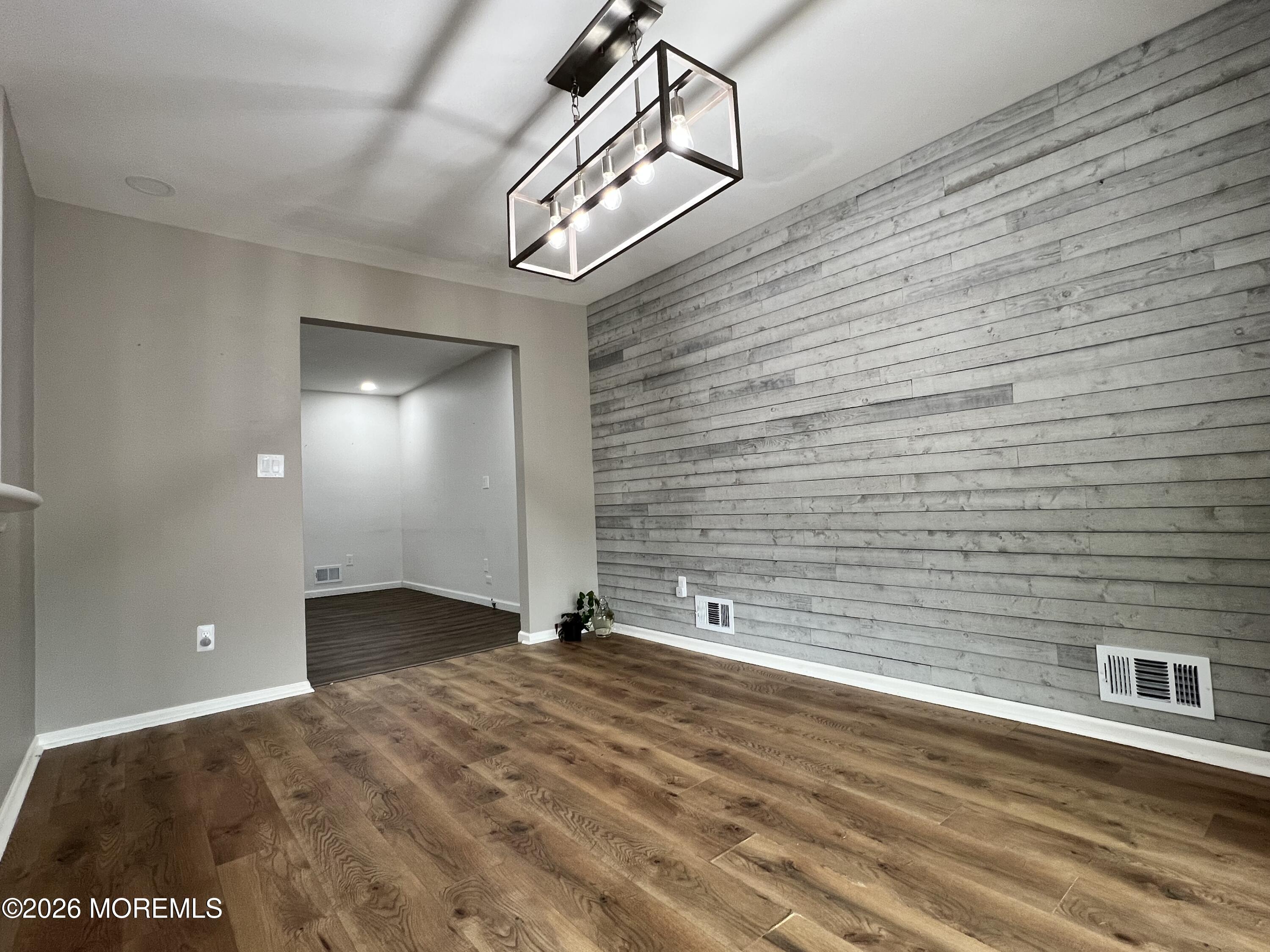 1217 Spray Avenue Beachwood NJ 08722
