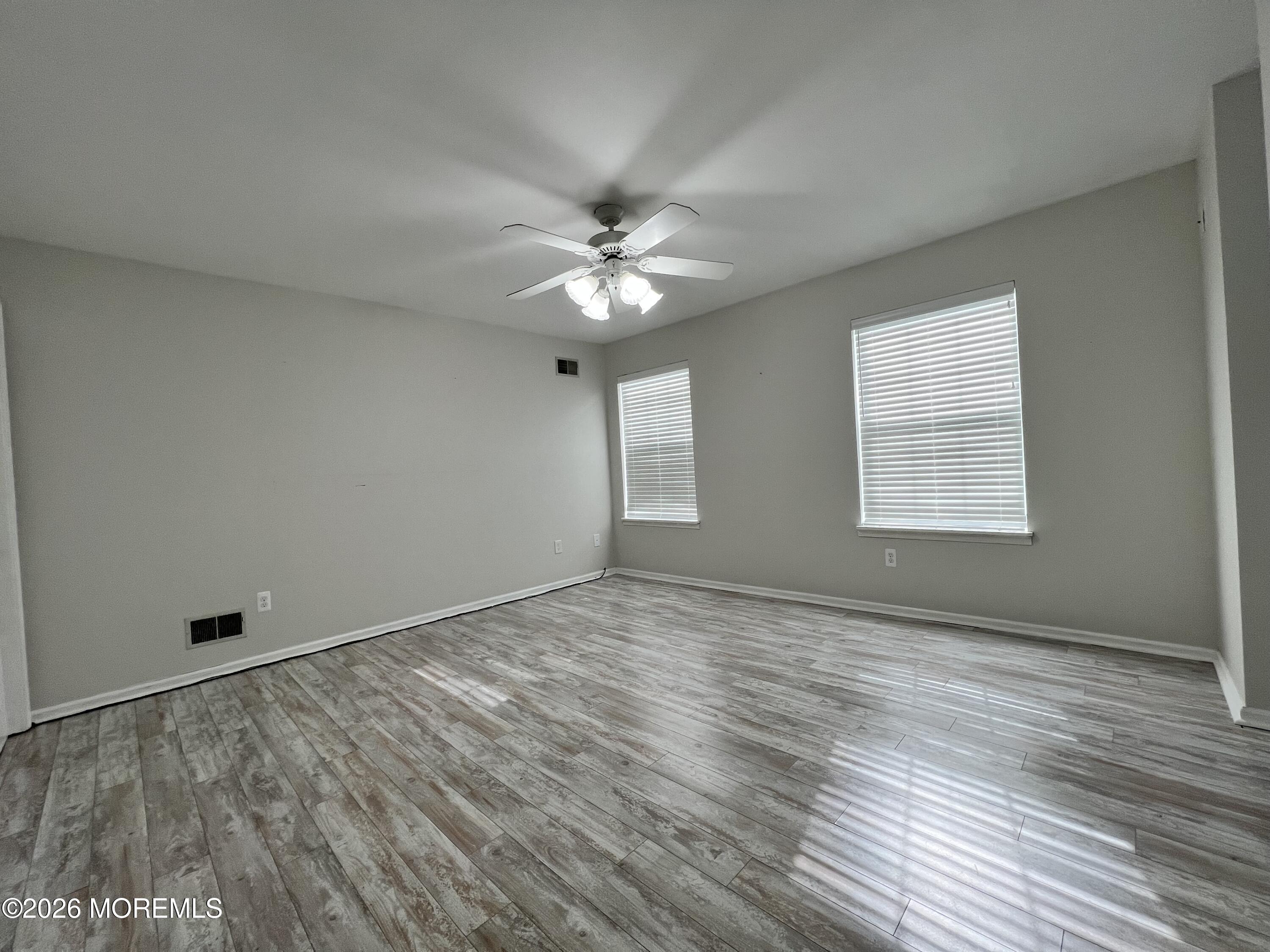1217 Spray Avenue Beachwood NJ 08722