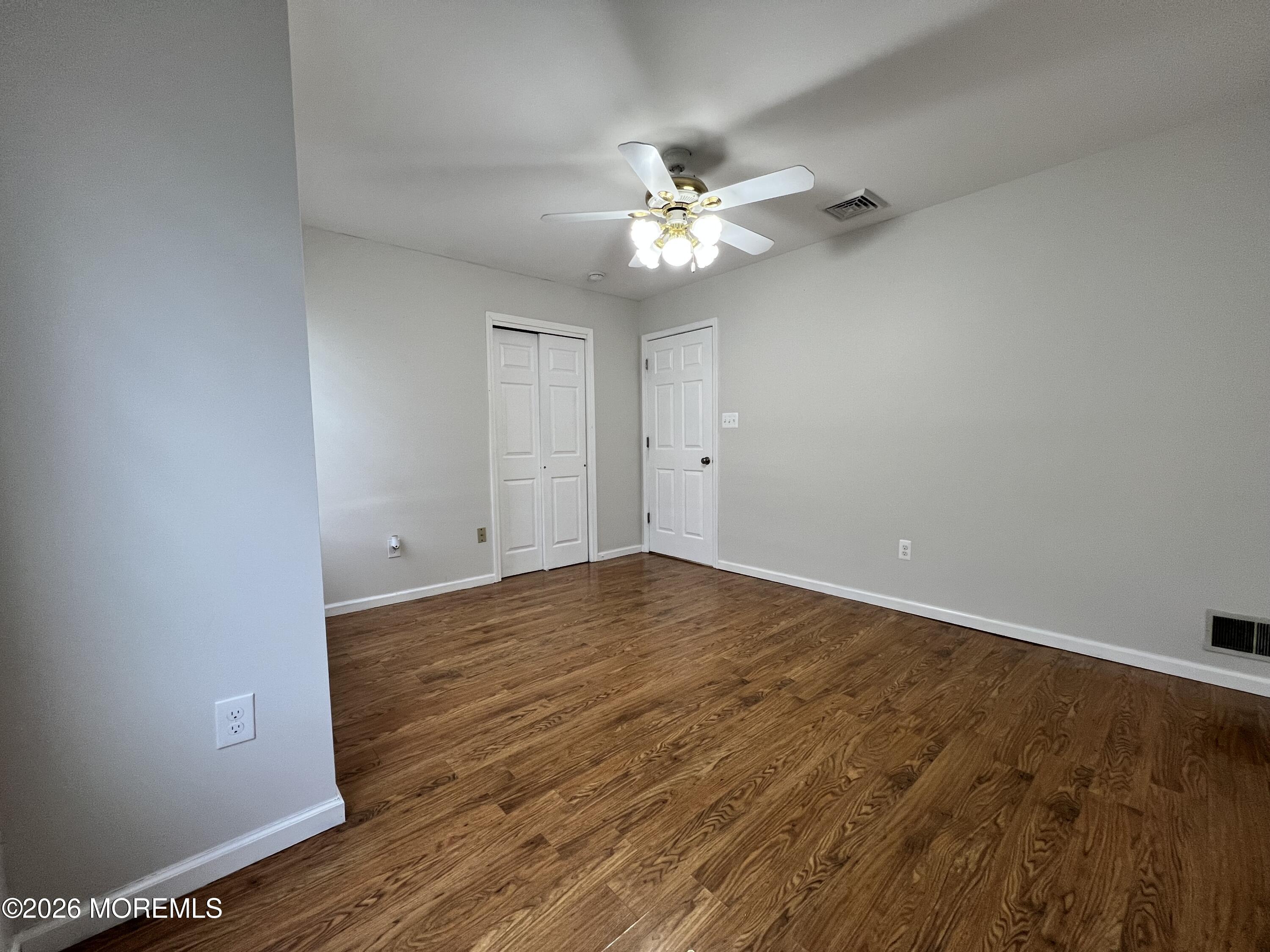 1217 Spray Avenue Beachwood NJ 08722