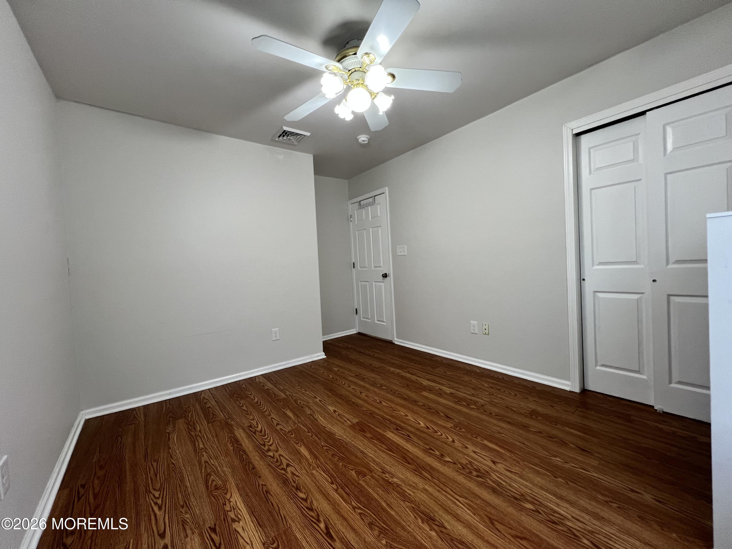 1217 Spray Avenue Beachwood NJ 08722
