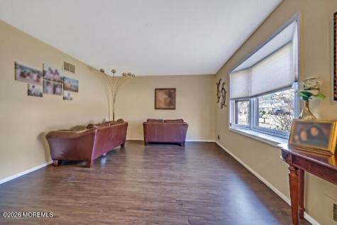 178 Mountain View Drive Lakewood NJ 08701