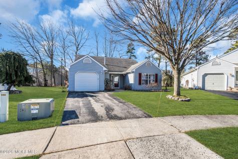13 Golden Rod Court Brick NJ 08724