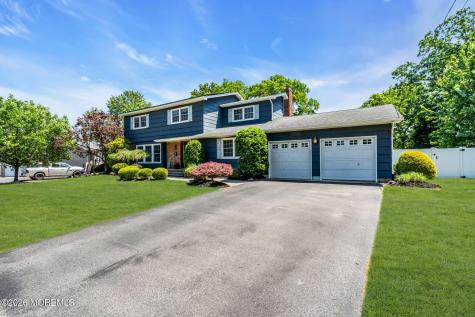 3 Beacon Drive Howell NJ 07731