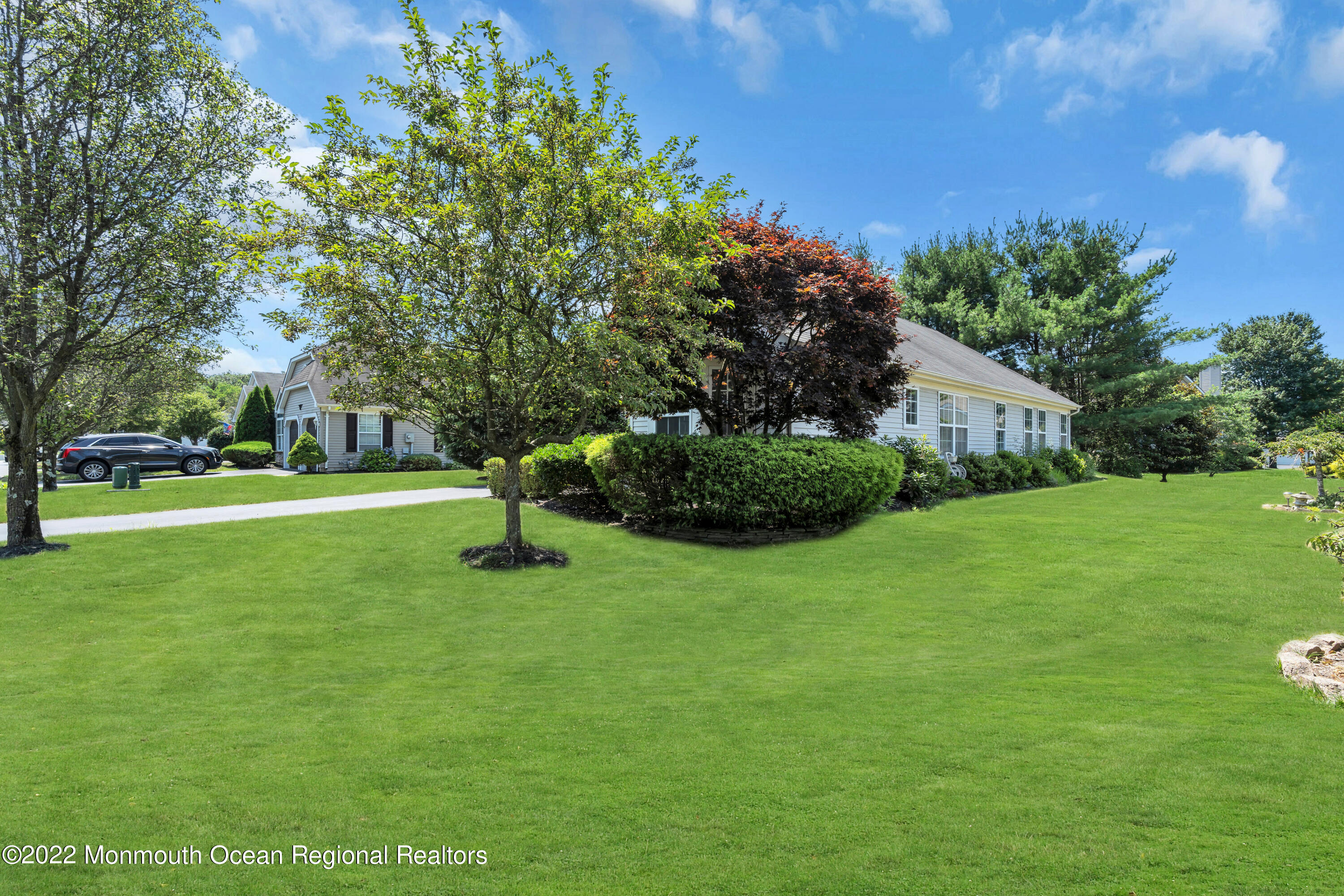 17 Ivy Hill Road Lakewood NJ 08701