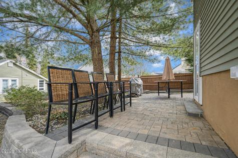 365 Lake Avenue Oakhurst NJ 07755