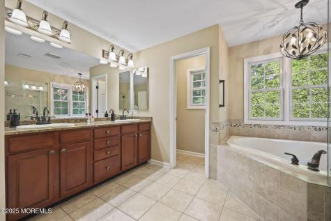 7 Trumbull Court Jackson NJ 08527