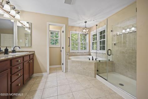 7 Trumbull Court Jackson NJ 08527