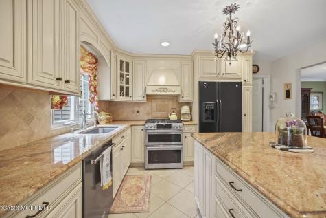 6 Robbie Court Morganville NJ 07751