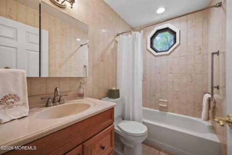 6 Robbie Court Morganville NJ 07751