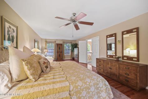 6 Robbie Court Morganville NJ 07751