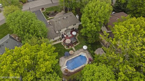 6 Robbie Court Morganville NJ 07751