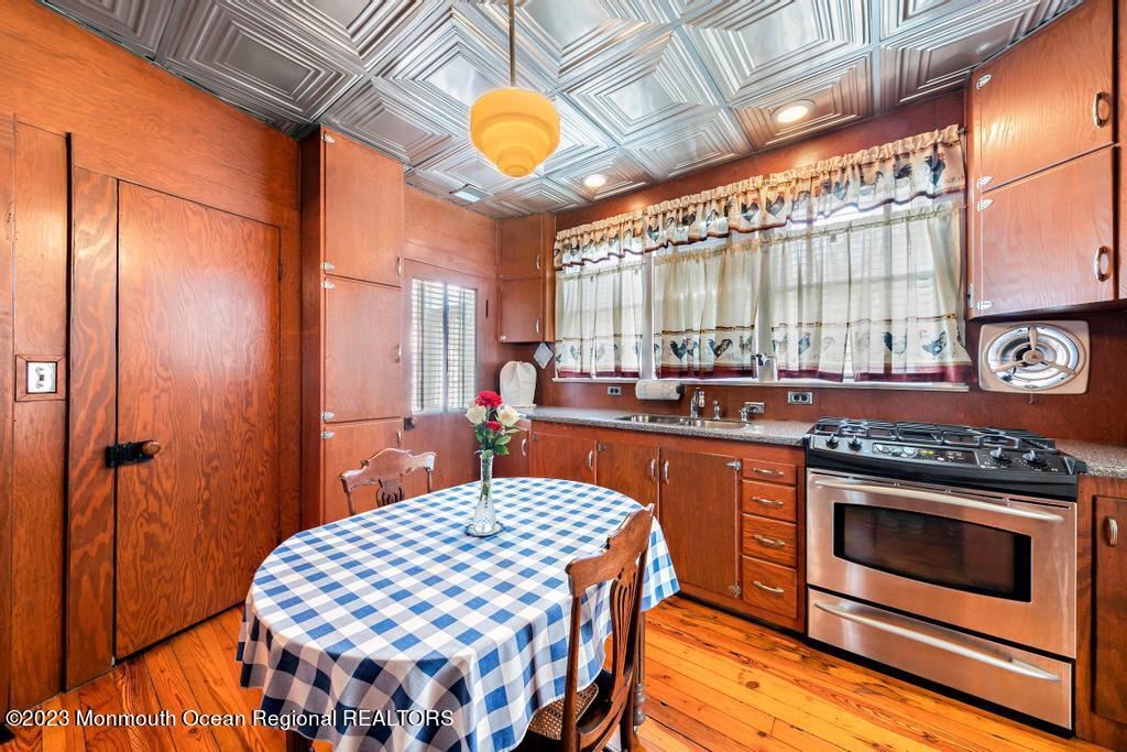 388 S Green Street Tuckerton NJ 08087