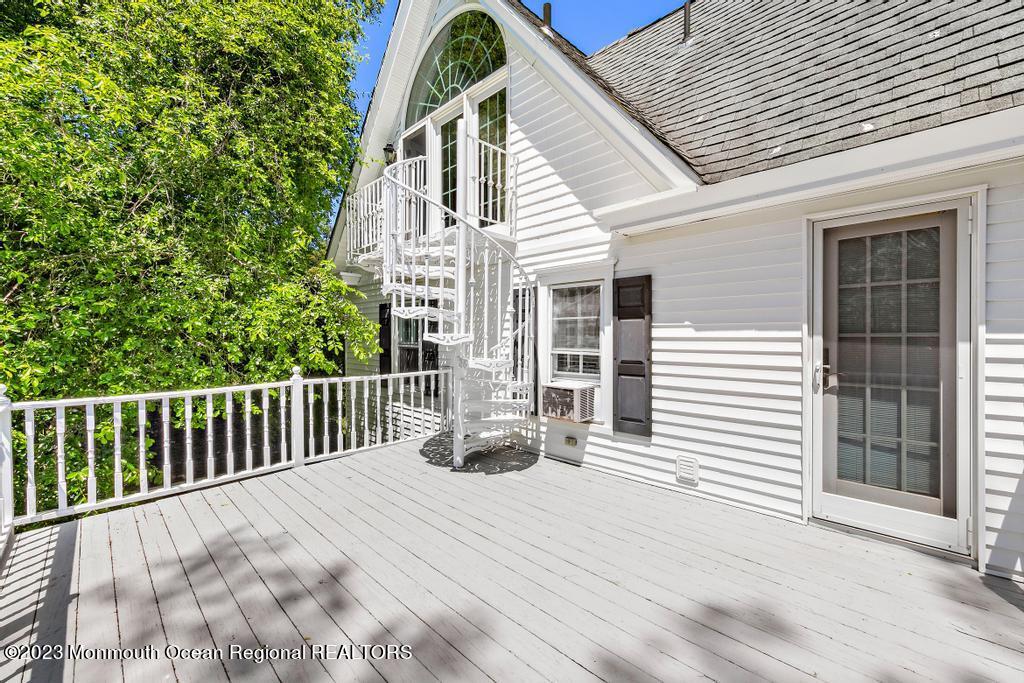 388 S Green Street Tuckerton NJ 08087