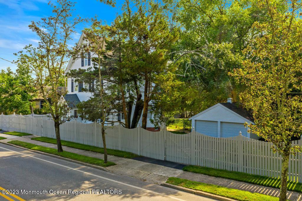 388 S Green Street Tuckerton NJ 08087