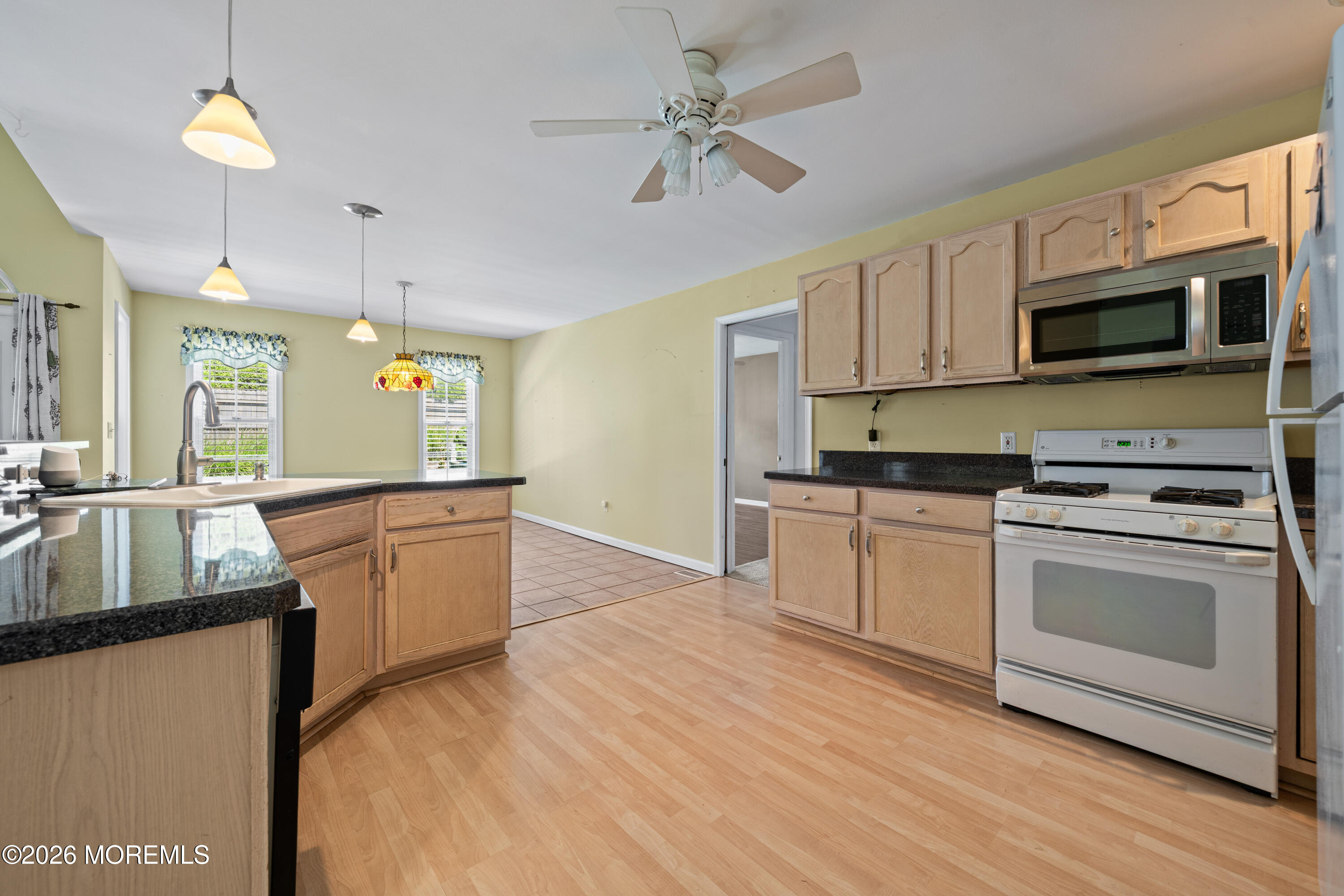 994 Treasure Avenue Manahawkin NJ 08050