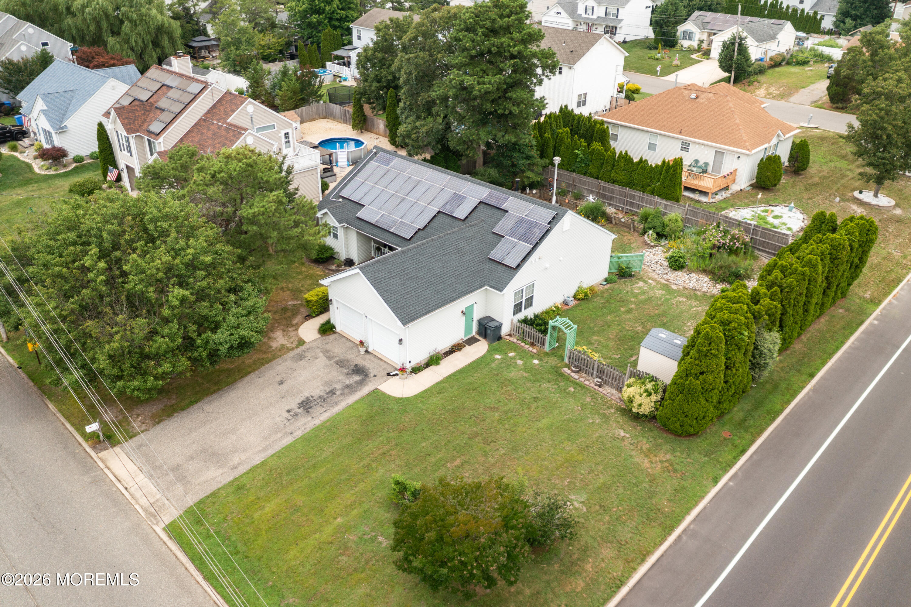 994 Treasure Avenue Manahawkin NJ 08050